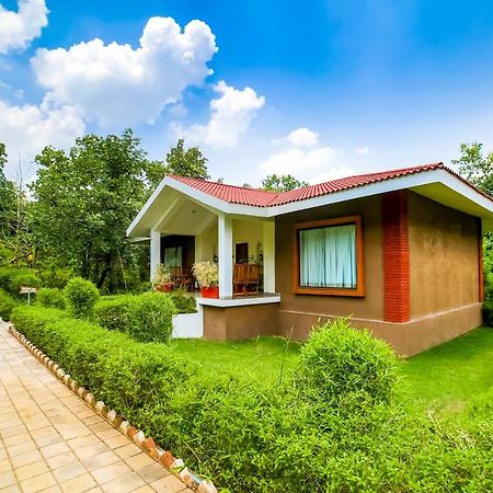 Lemon Tree Wildlife Resort, Bandhavgarh Tāla Exteriör bild