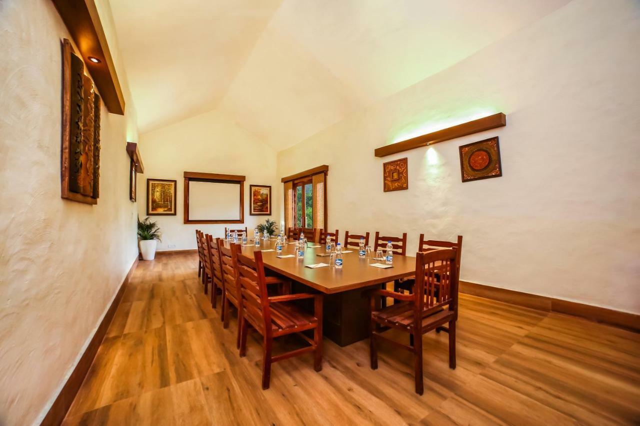 Lemon Tree Wildlife Resort, Bandhavgarh Tāla Exteriör bild