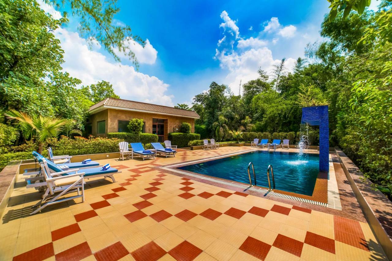Lemon Tree Wildlife Resort, Bandhavgarh Tāla Exteriör bild